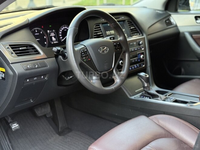 Hyundai Sonata-10