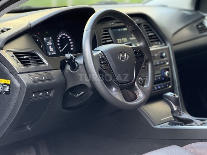 Hyundai Sonata-9