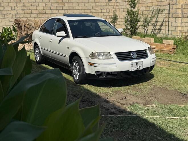 Volkswagen Passat 2001, 283,276 km - 1.8 l - Sabirabad