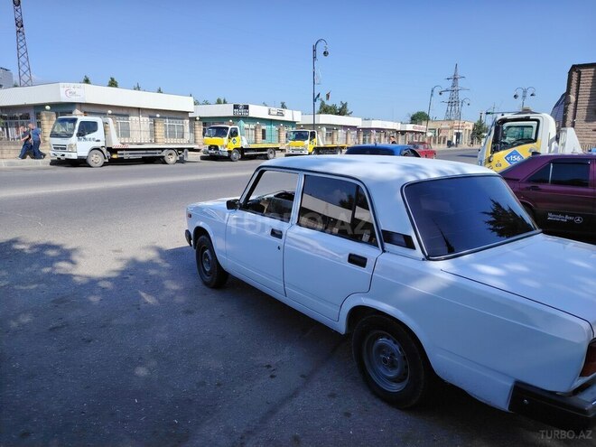 LADA (VAZ) 2107 2005, 95,000 km - 1.6 л - Quba