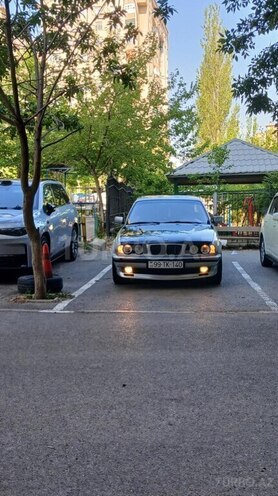 BMW 520 1995, 298,000 km - 2.0 l - Bakı