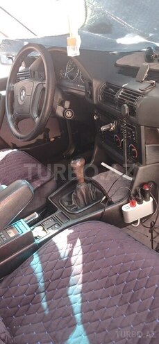 BMW 520 1995, 298,000 km - 2.0 l - Bakı