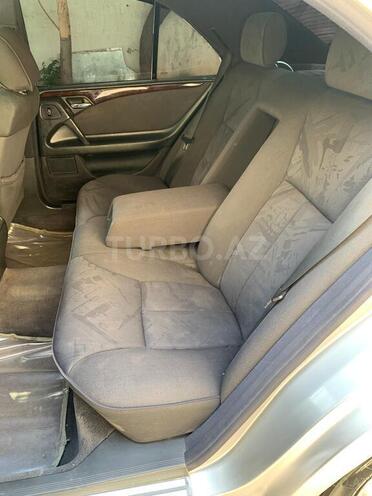 Mercedes E 240 1997, 345,773 km - 2.4 l - Bakı