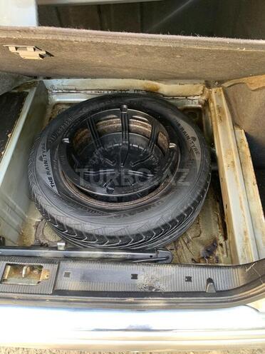 Mercedes E 240 1997, 345,773 km - 2.4 l - Bakı