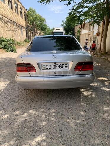 Mercedes E 240 1997, 345,773 km - 2.4 l - Bakı