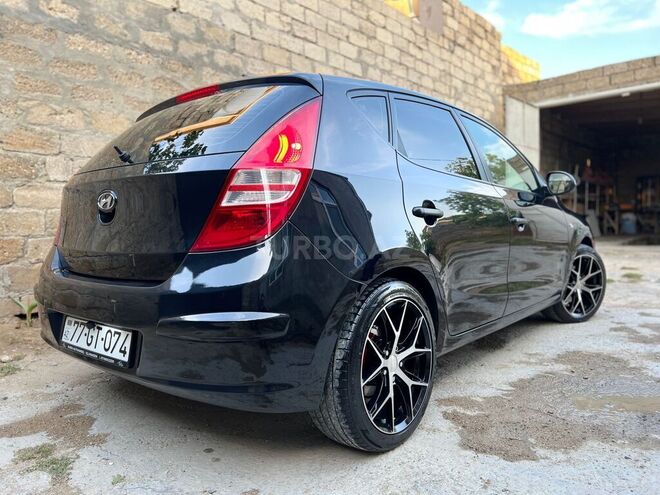 Hyundai i30 2009, 285,000 km - 1.4 л - Bakı