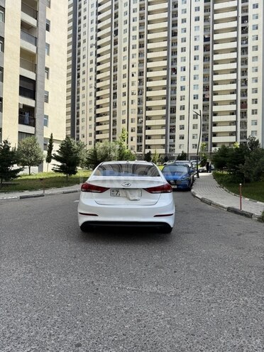 Hyundai Elantra 2017, 141,622 km - 2.0 l - Bakı
