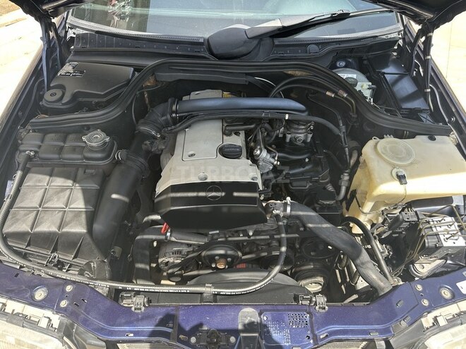 Mercedes C 180 1999, 242,000 km - 1.8 l - Bakı