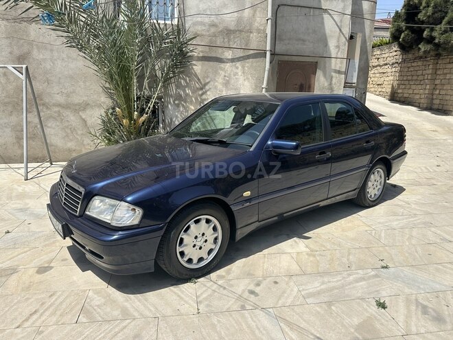 Mercedes C 180 1999, 242,000 km - 1.8 l - Bakı