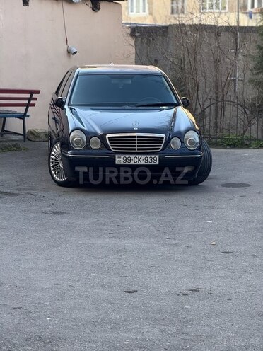Mercedes E 270 2001, 449,000 km - 2.7 л - Bakı