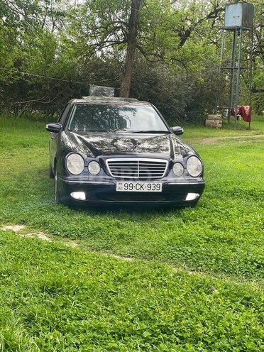 Mercedes E 270 2001, 449,000 km - 2.7 л - Bakı