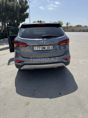 Hyundai Santa Fe-2