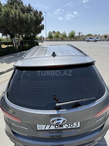 Hyundai Santa Fe-8
