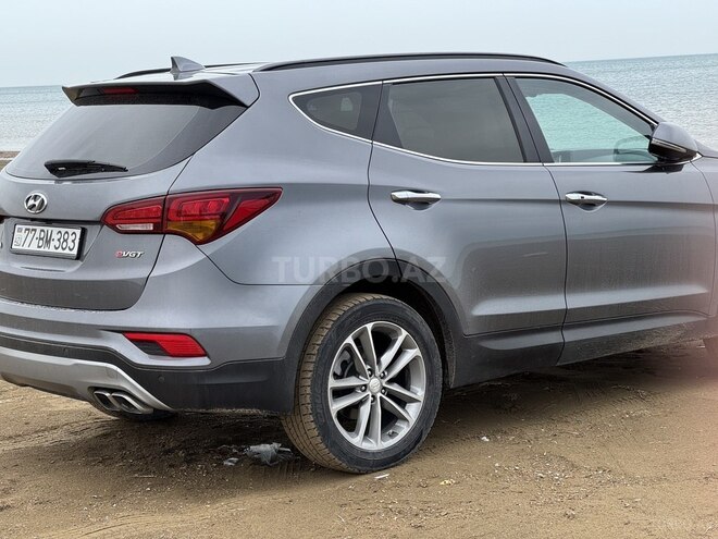 Hyundai Santa Fe-20