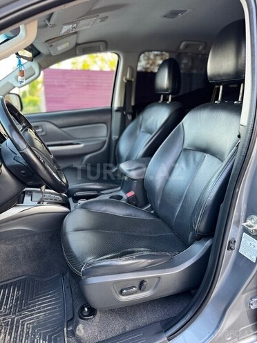 Mitsubishi L200 2019, 128,000 km - 2.4 л - Şəmkir