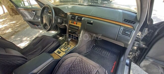 Mercedes E 220 d 2000, 385,500 km - 2.2 l - Bakı