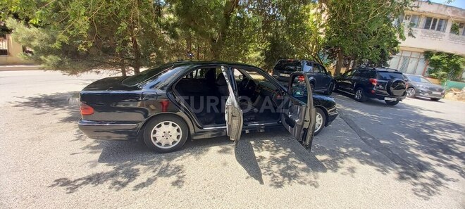 Mercedes E 220 d 2000, 385,500 km - 2.2 l - Bakı