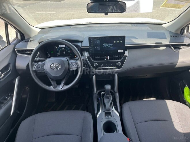 Toyota Corolla Cross 2025, 0 km - 2.0 л - Bakı