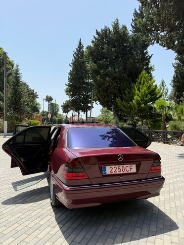 Mercedes C 240 1997, 360,000 km - 2.4 l - Masallı