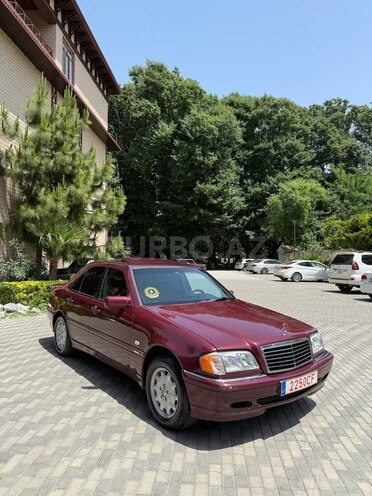Mercedes C 240 1997, 360,000 km - 2.4 l - Masallı