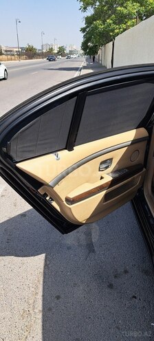 BMW 745 2004, 299,000 km - 4.4 l - Bakı