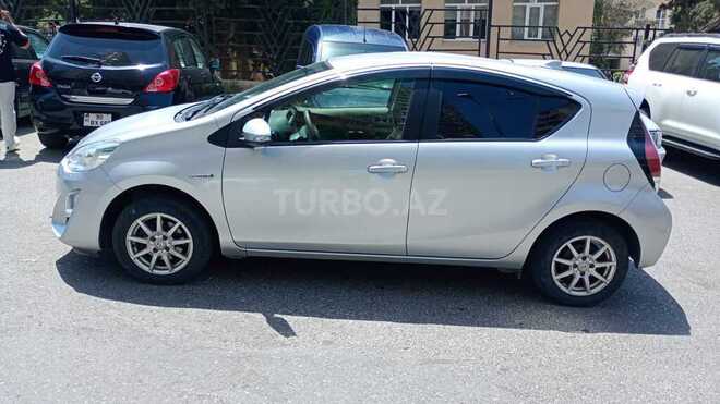 Toyota Aqua 2017, 85,000 km - 1.5 l - Bakı