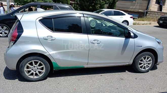 Toyota Aqua 2017, 85,000 km - 1.5 l - Bakı