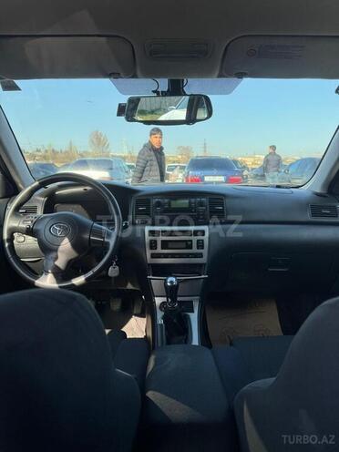 Toyota Corolla 2006, 310,000 km - 1.4 l - Bakı