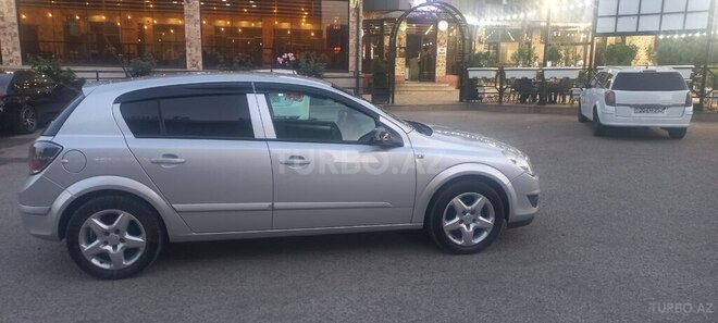 Opel Astra 2007, 207,000 km - 1.4 l - Gəncə