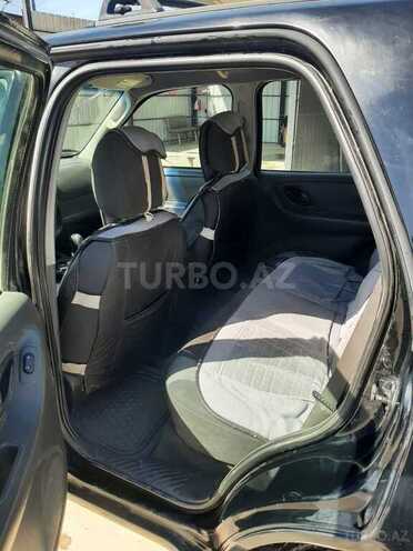 Ford Escape 2005, 255,000 km - 2.3 l - Xudat