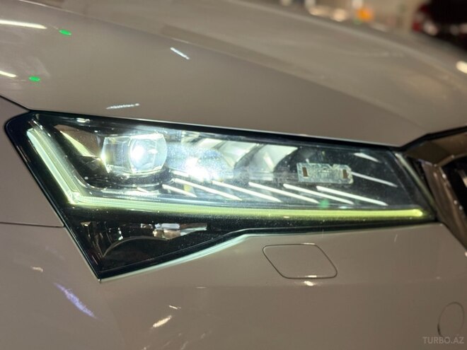Skoda Superb 2021, 160,000 km - 2.0 l - Bakı