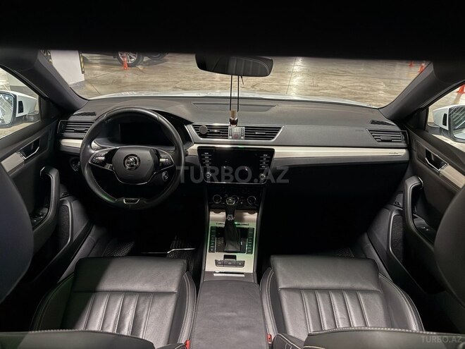 Skoda Superb 2021, 160,000 km - 2.0 l - Bakı