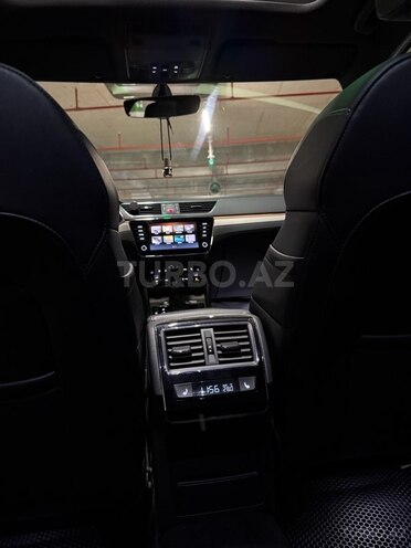 Skoda Superb 2021, 160,000 km - 2.0 l - Bakı