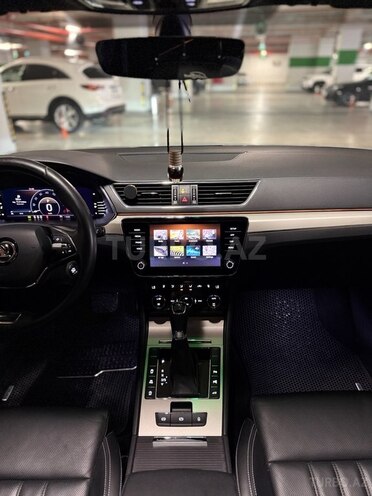 Skoda Superb 2021, 160,000 km - 2.0 l - Bakı