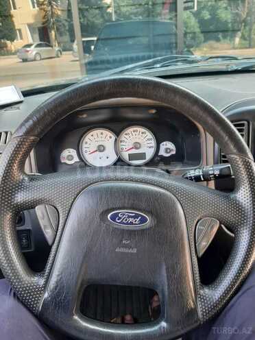 Ford Escape 2005, 255,000 km - 2.3 l - Xudat
