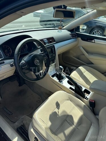 Volkswagen Passat 2012, 190,000 km - 2.5 l - Bakı