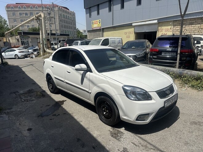 Kia Rio 2011, 284,584 km - 1.4 l - Bakı