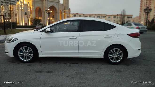 Hyundai Elantra 2016, 137,000 km - 1.6 л - Bakı
