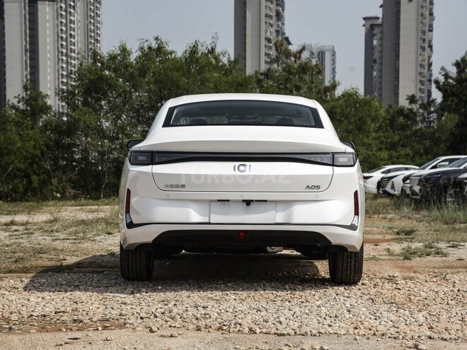 Changan Qiyuan A05 2025, 0 km - 1.5 л - Bakı