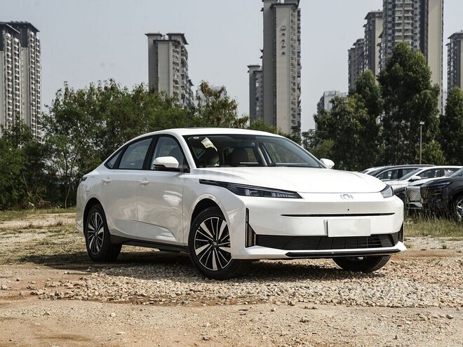 Changan Qiyuan A05 2025, 0 km - 1.5 л - Bakı