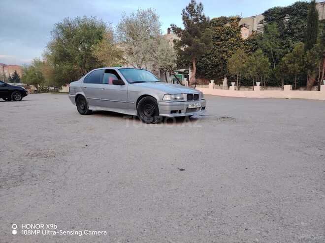 BMW 320 1992, 322,000 km - 2.0 l - Bakı