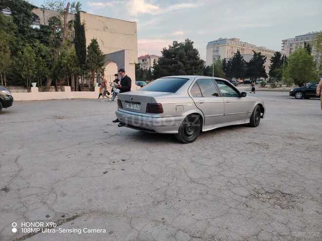 BMW 320 1992, 322,000 km - 2.0 l - Bakı