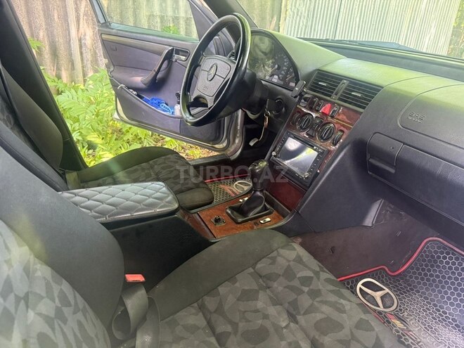 Mercedes C 180 1999, 354,000 km - 1.8 l - İsmayıllı