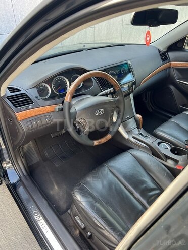 Hyundai Sonata-13