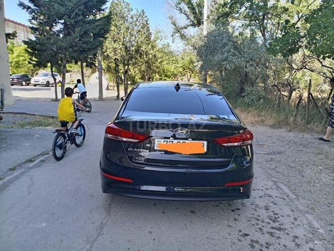 Hyundai Elantra 2018, 120,000 km - 1.8 l - Sumqayıt