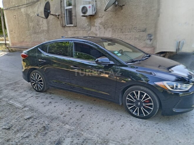 Hyundai Elantra 2018, 120,000 km - 1.8 l - Sumqayıt