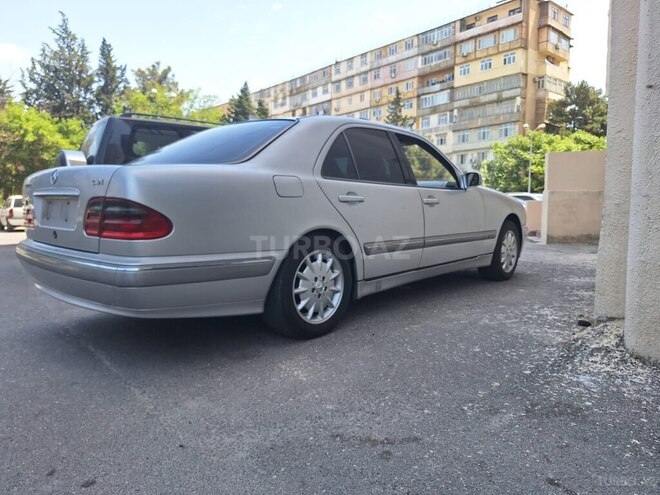 Mercedes E 220 d 2000, 404,000 km - 2.2 л - Bakı