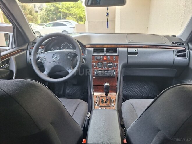 Mercedes E 220 d 2000, 404,000 km - 2.2 л - Bakı