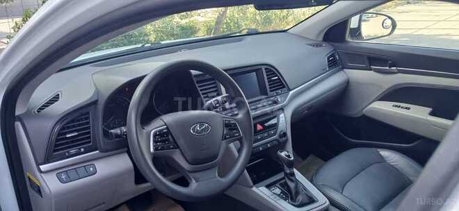 Hyundai Elantra 2016, 136,635 km - 2.0 л - Bakı