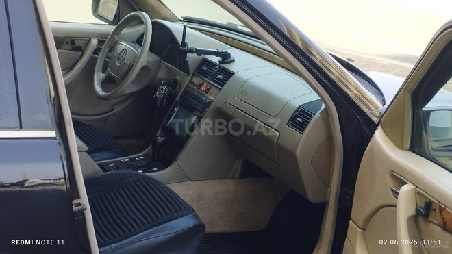 Mercedes C 230 1998, 250,000 km - 2.3 l - Sumqayıt
